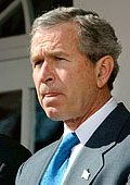 G. W. Bushas tęsia savo tėvo karų tradicijas